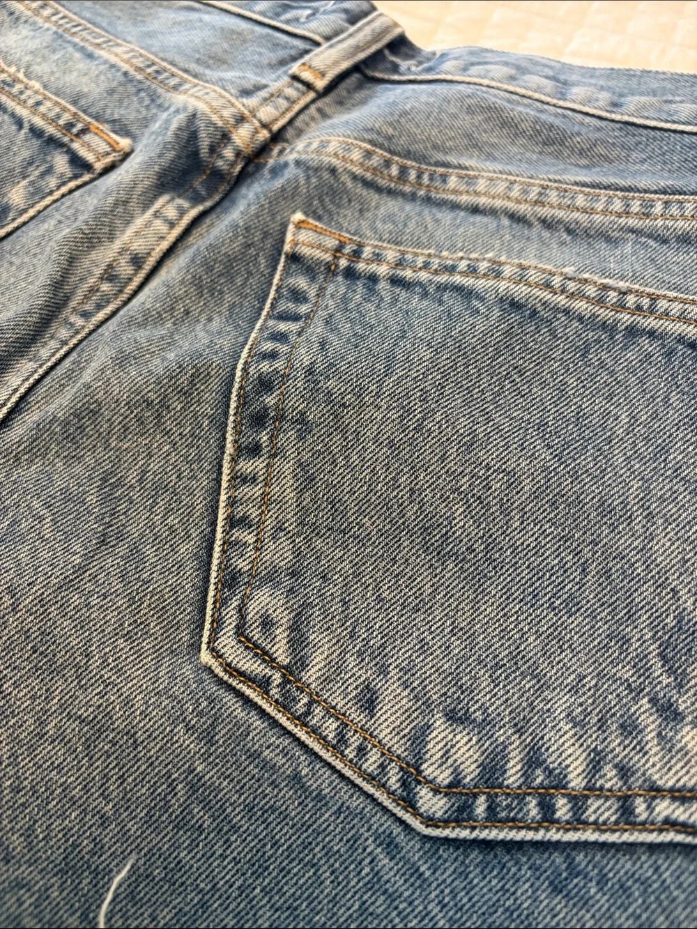 AGOLDE PARKER DENIM SHORTS